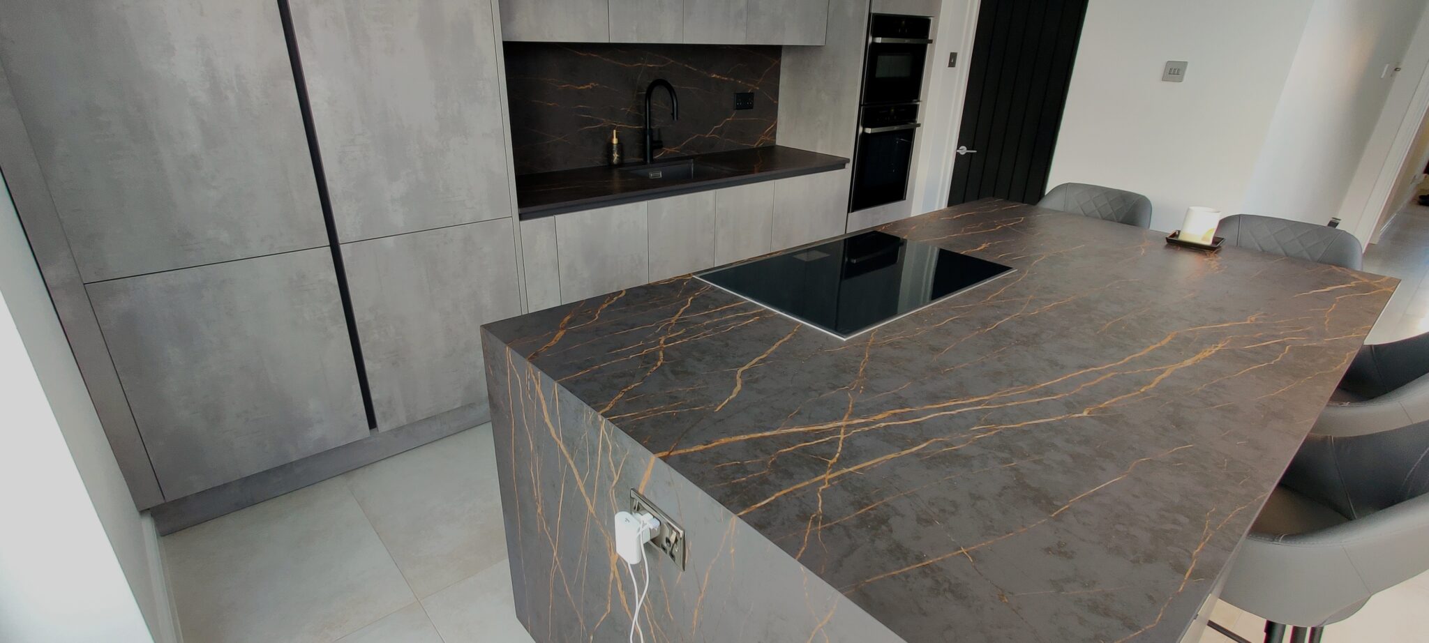 Minimalist Kitchen Design in Northolt by Kudos Interiors