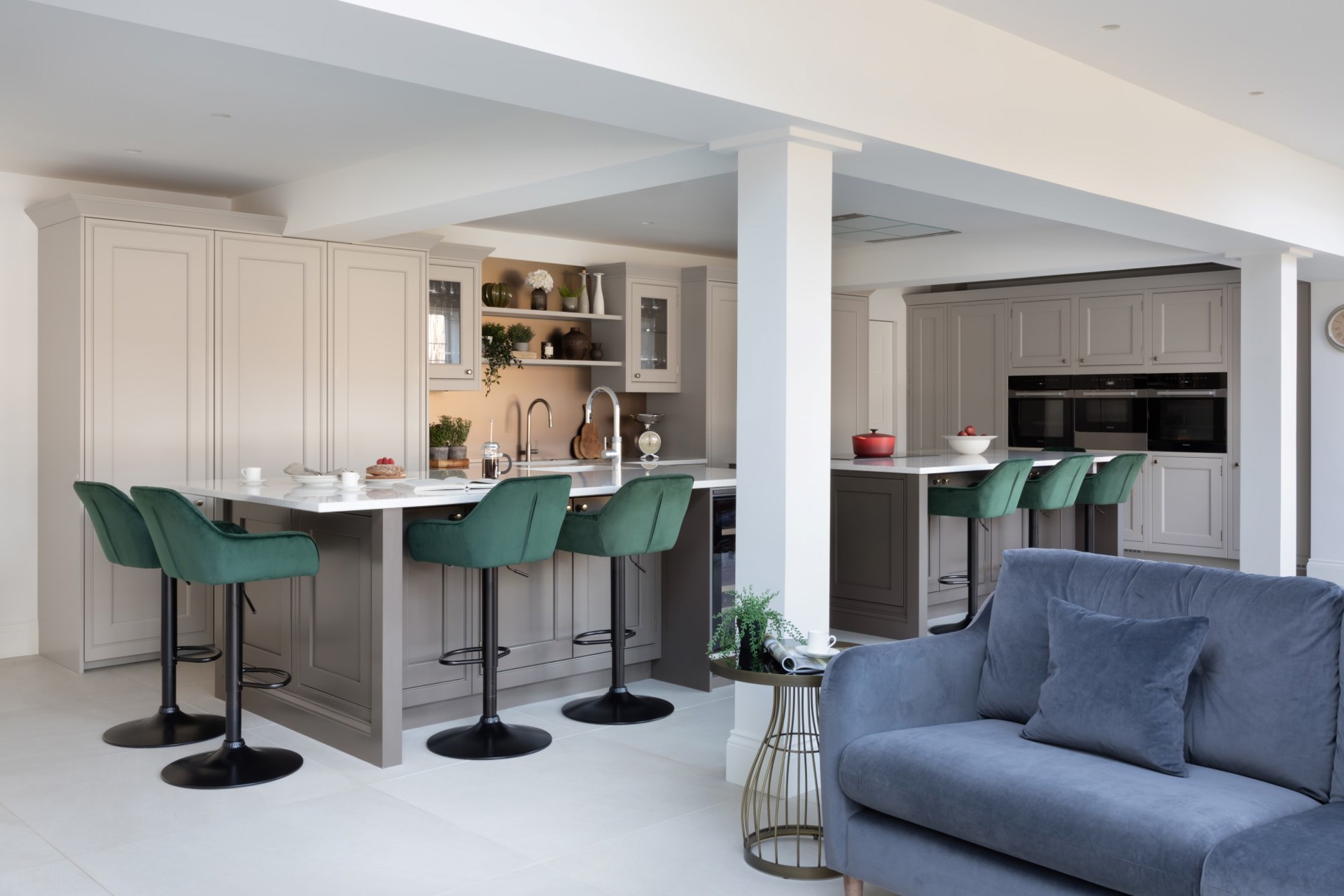 Luxury Shaker Kitchen in Stanmore