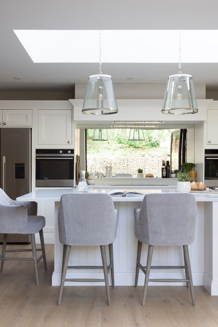 Classic White Shaker Kitchen in Harrow Classic White Shaker Kitchen in Harrow